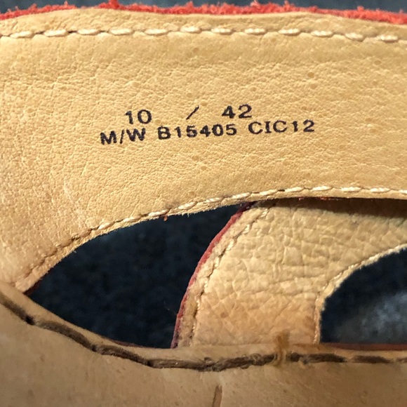 Born Shoes Women’s Red Leather Strappy Thong Wedge Slip On Sandals Size 10/42 - Picture 8 of 10